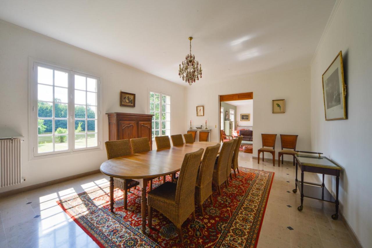 La Genetiere - Grande Maison Avec Etang En Sologne Mery-es-Bois Buitenkant foto